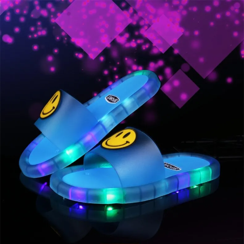 Kletshuts™ GlowSlippers 1+1 FREE: LED Slippers Color Changing Lights Glow Kids Slippers